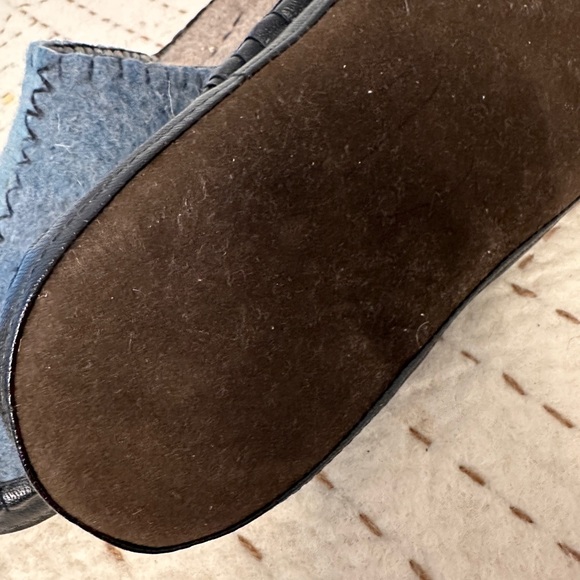 Genuine wool slippers - Picture 2 of 4